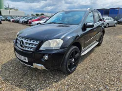 Black Used 2009 Mercedes ML320 SUV | £4,290 (Fair price)