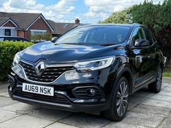 Black Used 2020 Renault Kadjar Iconic SUV | £9,750 (Fair price)