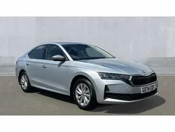 Brilliant silver metallic Used 2025 Skoda Octavia SE Technology Hatchback | £24,690 (A bit pricey)