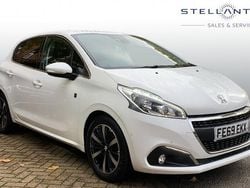 White Used 2019 Peugeot 208 S Hatchback | £9,094 (Fair price)