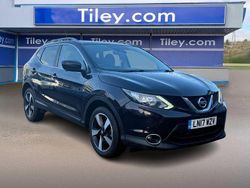 Black Used 2017 Nissan Qashqai N-Connecta SUV | £9,990 (Fair price)