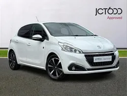 White Used 2018 Peugeot 208 Hatchback | £6,065 (Fair price)