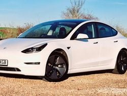 White Used 2021 Tesla Model 3 Long Range AWD Sedan | £18,990 (Fair price)