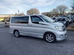 Silver Used 2008 Nissan Elgrand MPV | £7,890