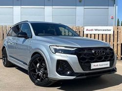 Satellite silver Used 2025 Audi Q7 Black Edition SUV | £59,940 (Expensive)