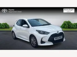 White Used 2022 Toyota Yaris Hybrid Hatchback | £16,155 (Good price)