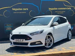 White Used 2015 Ford Focus ST Hatchback | £11,390 (Fair price)