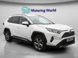 White Used 2020 Toyota RAV4 Hybrid Design SUV | £19,900 (Good price)