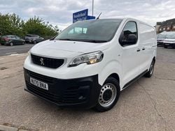 White Used 2020 Peugeot Expert S Van | £7,995 (Fair price)