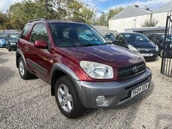 Red Used 2004 Toyota RAV4 SUV | £2,750 (Fair price)