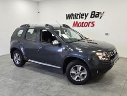 Grey Used 2018 Dacia Duster Lauréate Hatchback | £5,490 (Super price)