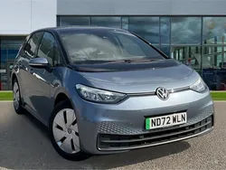 Ameleva blue metallic flat black Used 2022 VW ID.3 Pro Performance Hatchback | £16,151 (Fair price)