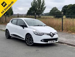 White Used 2016 Renault Clio IV Dynamique Hatchback | £5,495 (Fair price)