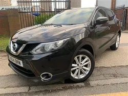 Black Used 2014 Nissan Qashqai Acenta Premium SUV | £6,495 (Fair price)