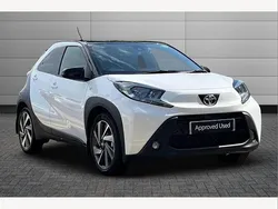 Pure white with black Used 2025 Toyota Aygo Hatchback | £15,395 (Fair price)