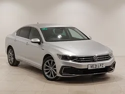 Silver Used 2021 VW Passat Advance Sedan | £18,698 (A bit pricey)