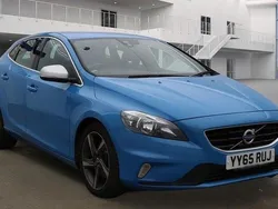 Blue Used 2015 Volvo V40 R-Design Estate | £6,495 (Fair price)