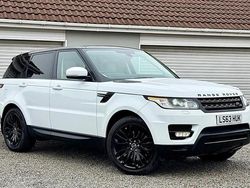 White Used 2013 Land Rover Range Rover HSE SUV | £12,490 (Expensive)