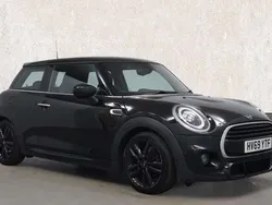 Black Used 2019 Mini Cooper Hatch Hatchback | £12,009 (Fair price)