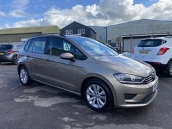 Gold Used 2015 VW Golf Sportsvan SE MPV | £7,295 (Good price)
