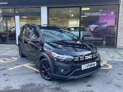 Black Used 2023 Dacia Jogger Extreme MPV | £14,895 (Fair price)