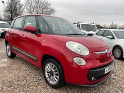 Red Used 2014 Fiat 500L Lounge MPV | £5,295 (Fair price)