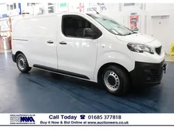 White Used 2020 Peugeot Expert Van | £7,800 (Fair price)