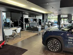 White Used 2018 Mini Cooper Hatch Hatchback | £11,490 (Good price)