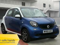 Blue Used 2015 Smart ForFour Premium Hatchback | £4,995 (Fair price)