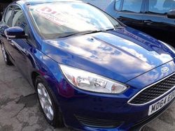 Blue Used 2015 Ford Focus Style Hatchback | £6,975 (Good price)