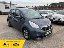 Blue Used 2015 Kia Venga Hatchback | £7,495 (Fair price)