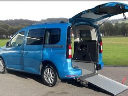 Blue Used 2023 Ford Tourneo Connect Titanium MPV | £19,999 (Good price)