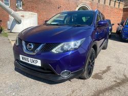 Blue Used 2016 Nissan Qashqai Tekna SUV | £6,980 (Good price)