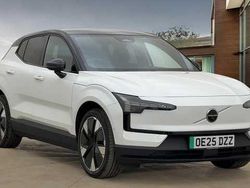 White New 2025 Volvo EX30 Performance SUV | £32,500 (Fair price)