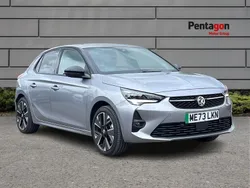 Two coat metallic contrast g Used 2024 Vauxhall Corsa-e Design Edition Hatchback | £13,950 (Fair price)