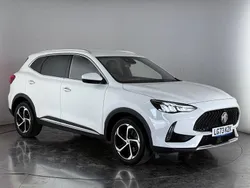 White Used 2023 MG HS Trophy SUV | £17,850 (Fair price)