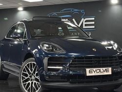 Blue Used 2019 Porsche Macan SUV | £35,995 (Fair price)