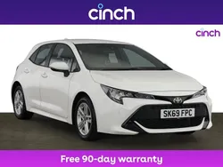 White Used 2019 Toyota Corolla Hatchback | £13,399 (Fair price)