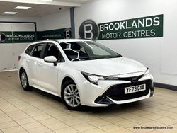White Used 2023 Toyota Corolla Estate | £21,284 (Fair price)