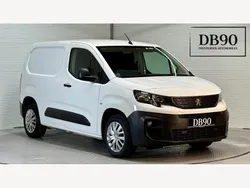 White Used 2020 Peugeot Partner S MPV | £7,950 (Fair price)