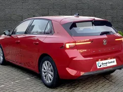 Red Used 2023 Vauxhall Astra Design Edition Hatchback | £15,999 (Fair price)