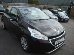 Black Used 2014 Peugeot 208 Access Hatchback | £4,695 (Fair price)