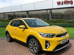 Yellow Used 2021 Kia Stonic 2 SUV | £12,295 (Fair price)