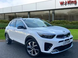 White Used 2021 Kia Stonic GT-Line SUV | £14,395 (Fair price)