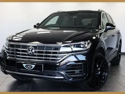 Black Used 2019 VW Touareg R-line SUV | £31,990 (Fair price)