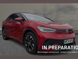 Kings red premium metallic / black Used 2024 VW ID.5 Pro SUV | £28,566 (Fair price)