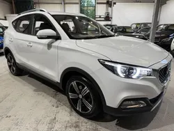 White Used 2018 MG ZS Exclusive Sedan | £7,495 (Fair price)
