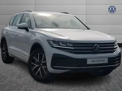 White Used 2024 VW Touareg Elegance SUV | £52,959 (Fair price)