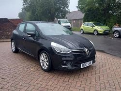 Black Used 2017 Renault Clio IV Dynamique Hatchback | £4,995 (Fair price)