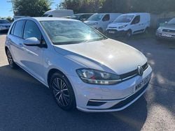 Silver Used 2017 VW Golf VII SE Hatchback | £10,999 (Fair price)